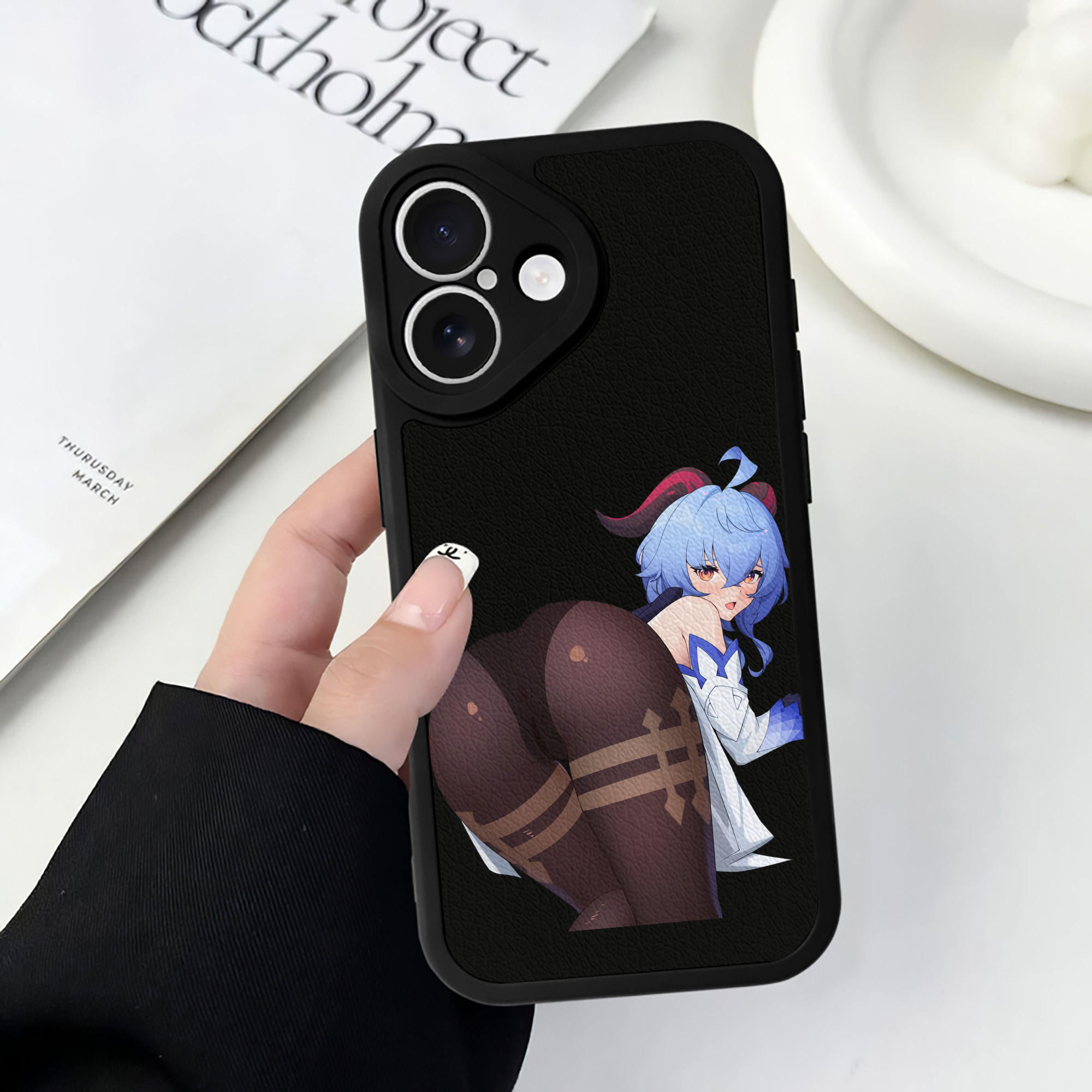 げんし神 甘雨 かんう genshin Ganyu 【iPhone 16シリーズ対応】シリコンスマホケース（レザー調） 材質：シリコン